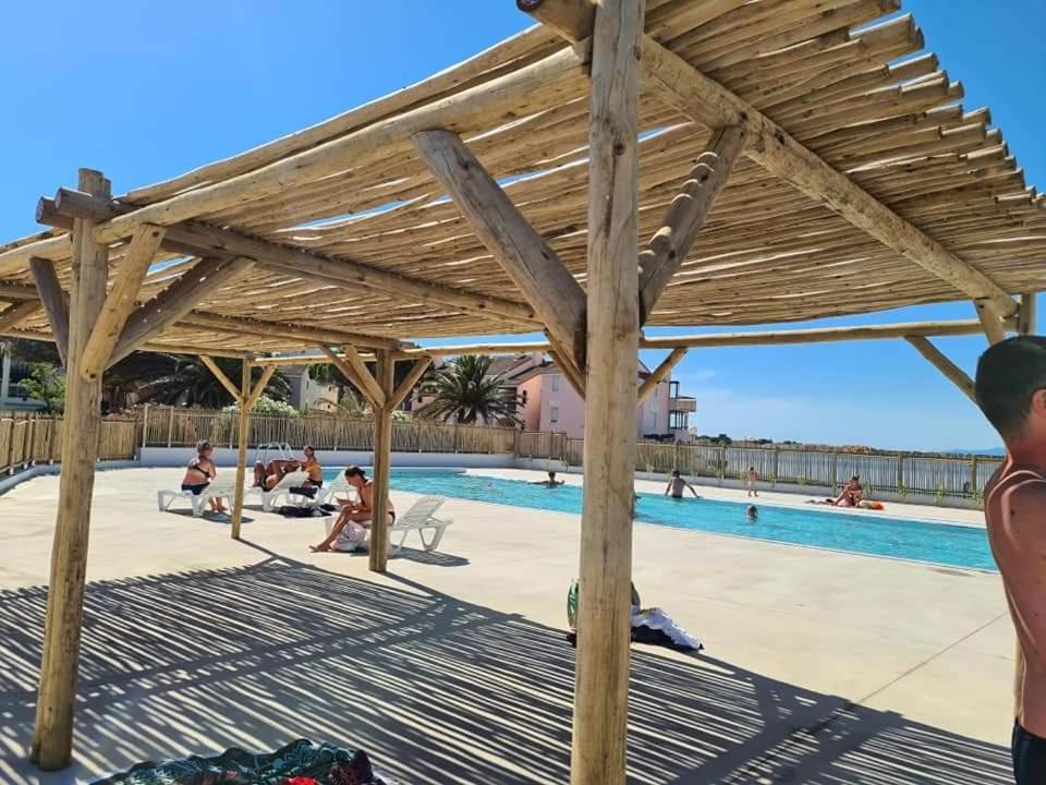 Bel Appartement Vue Sur Le Lac Marin Avec Piscine Le Barcares Bagian luar foto